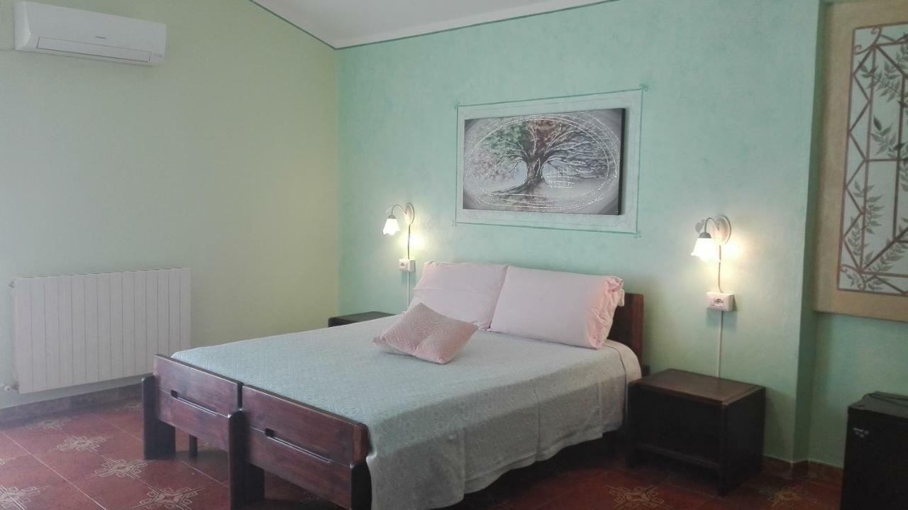 Agriturismo Monte Pino Telti Eksteriør bilde